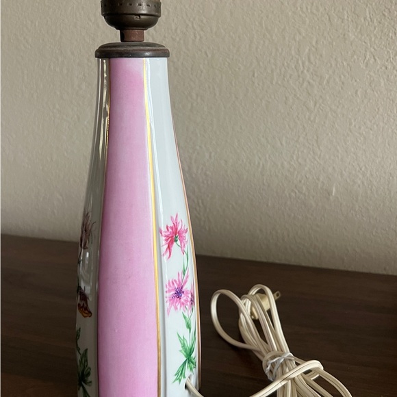 KMP Kristen Germany China 1969 Floral Pink and White Table Lamp - Picture 2 of 3